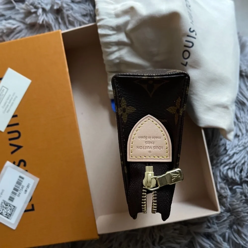 Louis Vuitton toilet pouch 15 MNG - Picture 3 of 5